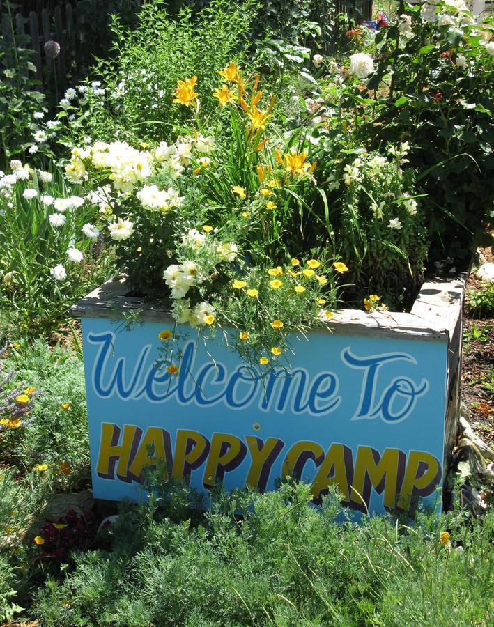 森林小屋汽车旅馆 Happy Camp 外观 照片